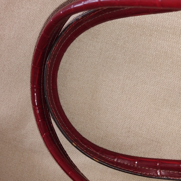 Liz Claiborne Burgundy Faux Croc Purse - Picture 6 of 6